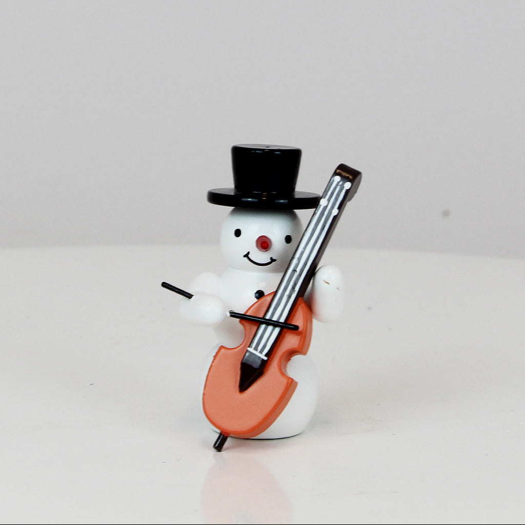 Schneemann mit Kontrabass