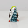 Schneemann mit Ski und Baum